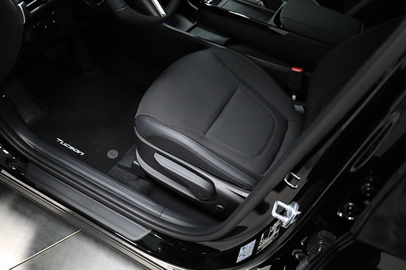 Hyundai Tucson 15 of 28
