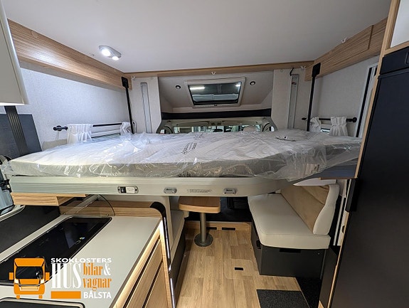 Pilote P 720 FGJ selection Automat Vinterpaket Dieselvärmare 24 of 26
