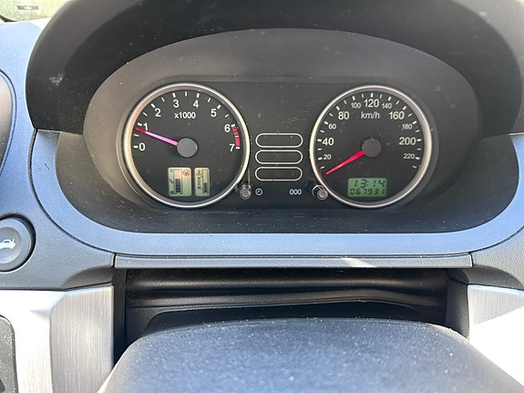 Ford Fiesta 13 of 16