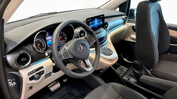 Mercedes-Benz Marco Polo 12 of 26