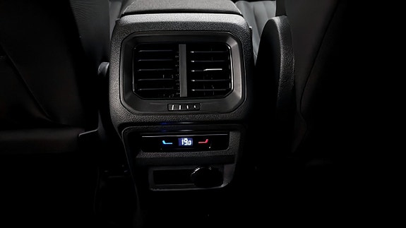 Volkswagen Tiguan Allspace 16 of 26