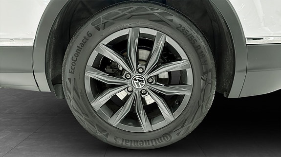 Volkswagen Tiguan Allspace 6 of 26