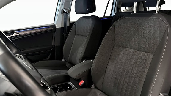 Volkswagen Tiguan Allspace 8 of 26