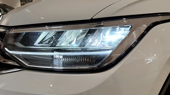 Volkswagen Tiguan Allspace 17 of 26