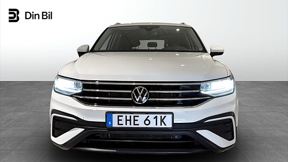 Volkswagen Tiguan Allspace 4 of 26