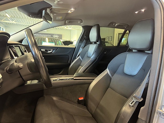 Volvo V60 Cross Country 14 of 26