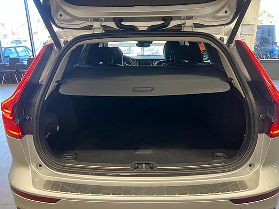 Volvo V60 Cross Country 23 of 26