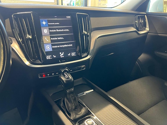 Volvo V60 Cross Country 19 of 26