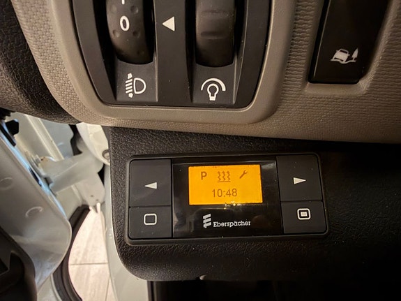 Renault Trafic 13 of 16