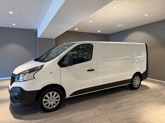 Renault Trafic 4 of 16