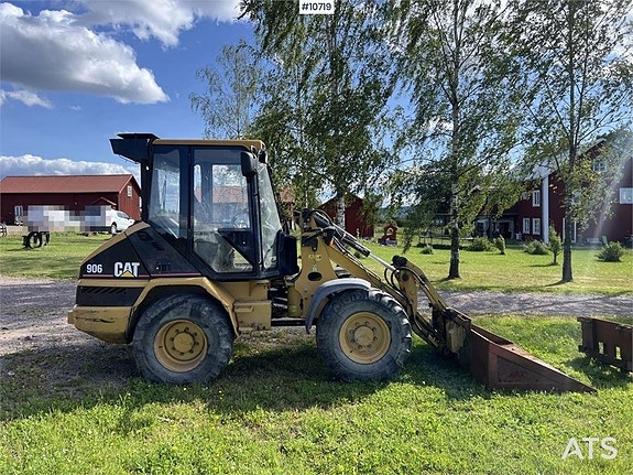 CAT 906 Hjullastare med redskap (209,000:- ex moms) 13 of 24