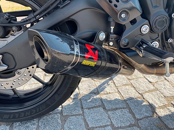 Yamaha MT-07 2 of 7