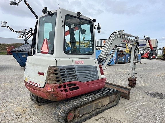 Takeuchi TB235-2 5 of 10