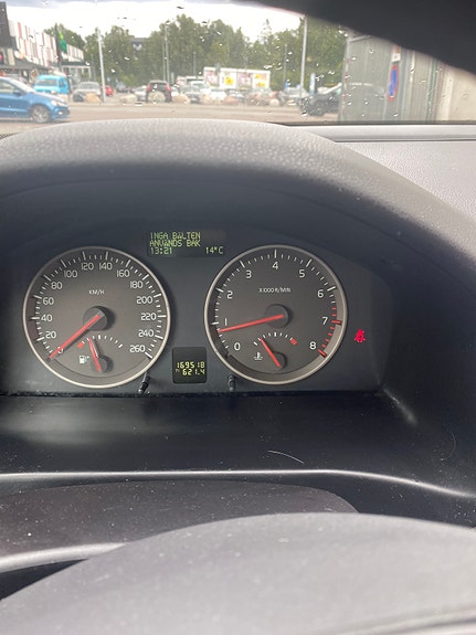 Volvo S40 2 of 8