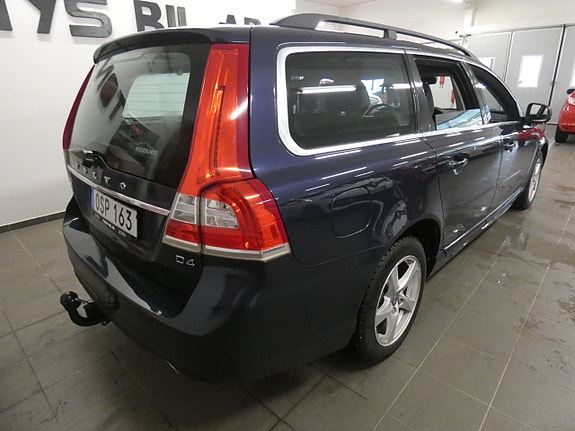 Volvo V70 5 of 16