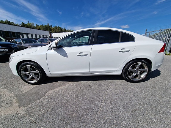 Volvo S60 4 of 21