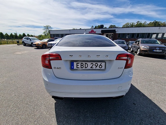 Volvo S60 8 of 21