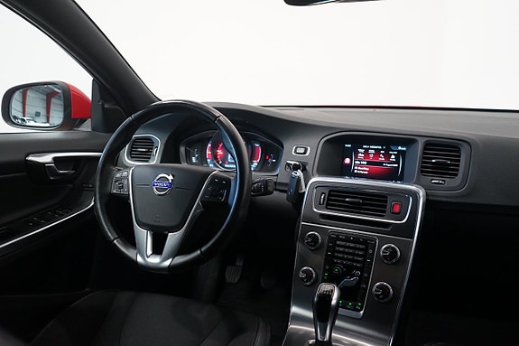 Volvo V60 5 of 9