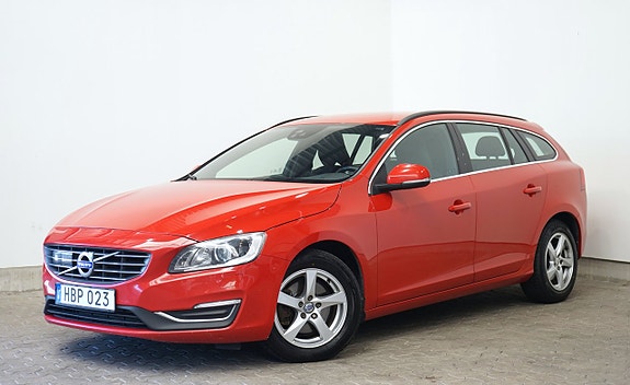 Volvo V60 2 of 9