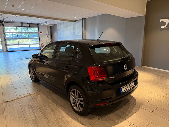Volkswagen Polo 16 of 19