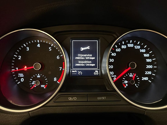 Volkswagen Polo 10 of 19