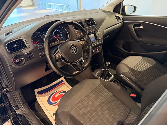 Volkswagen Polo 8 of 19
