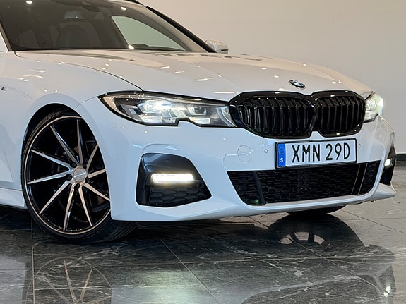 BMW 320d 9 of 25