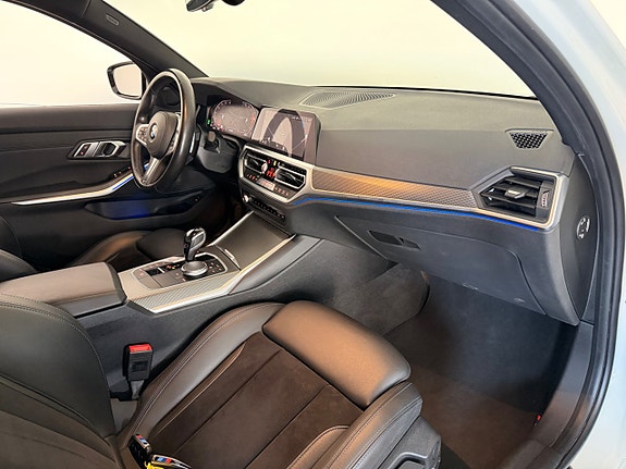 BMW 320d 13 of 25