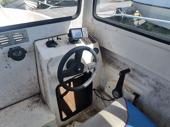 Bella / Scantic 580 HT med Evinrude 90 hk V4 – renoveringsobjekt 3 of 5