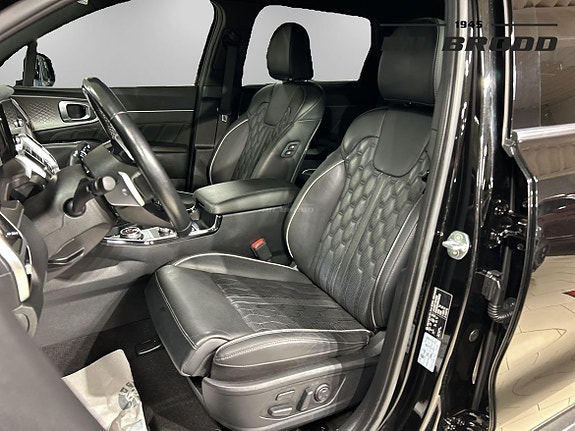 Kia Sorento 8 of 14