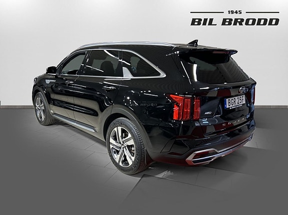 Kia Sorento 6 of 14