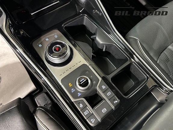 Kia Sorento 12 of 14