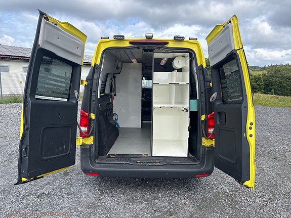 Mercedes-Benz Vito 119 9 of 21