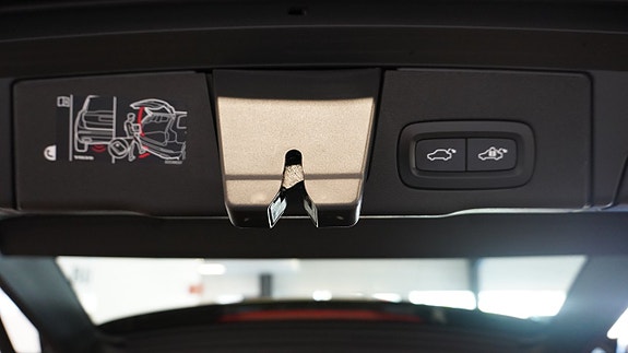 Volvo XC60 14 of 27