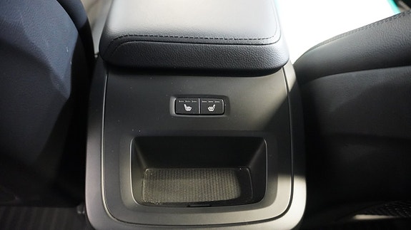 Volvo XC60 23 of 27