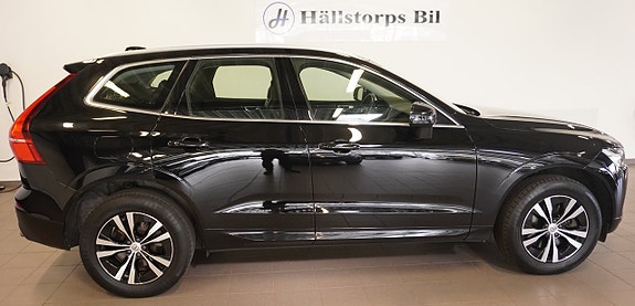 Volvo XC60 2 of 27