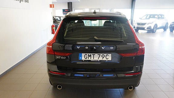 Volvo XC60 5 of 27