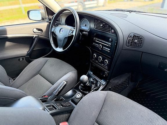 Saab 9-5 8 of 10