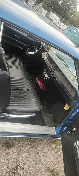 Chrysler Newport 9 of 9