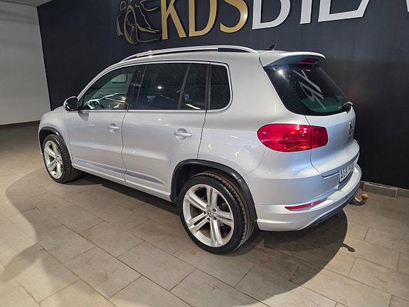 Volkswagen Tiguan 3 of 14