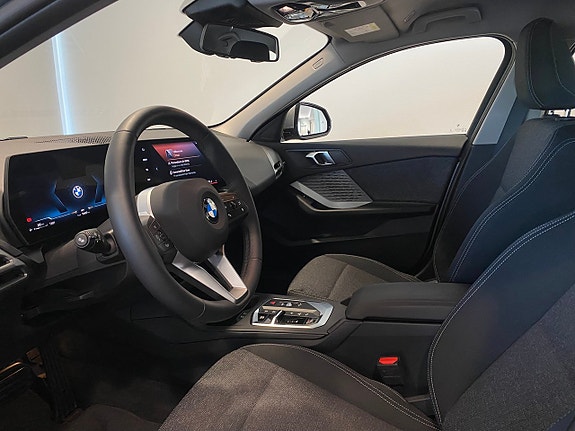 BMW 120 4 of 11