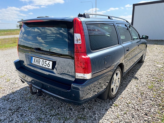 Volvo V70 4 of 12