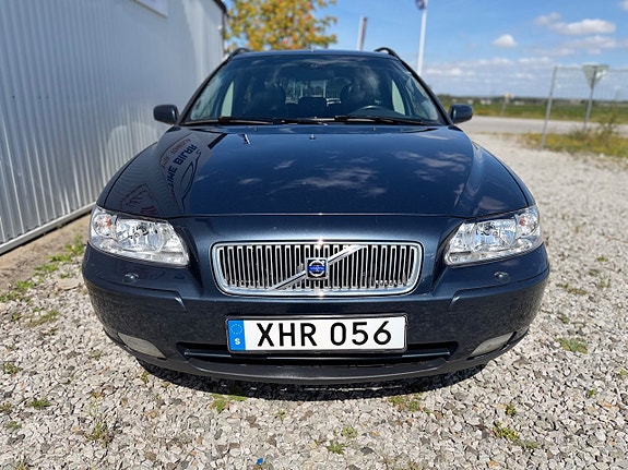 Volvo V70 10 of 12