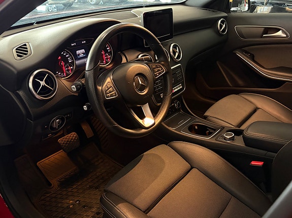 Mercedes-Benz A180 5 of 11
