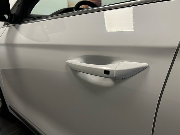 Hyundai IONIQ 7 of 29