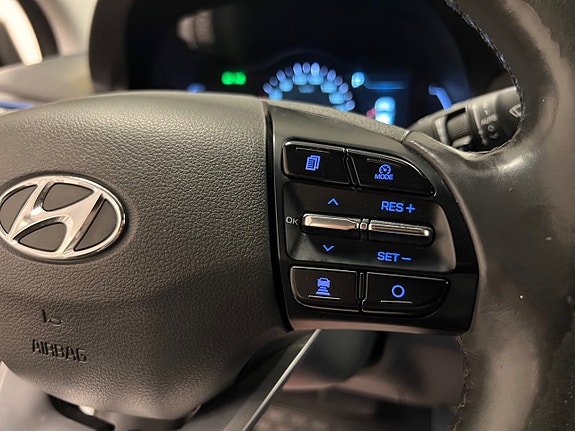 Hyundai IONIQ 16 of 29