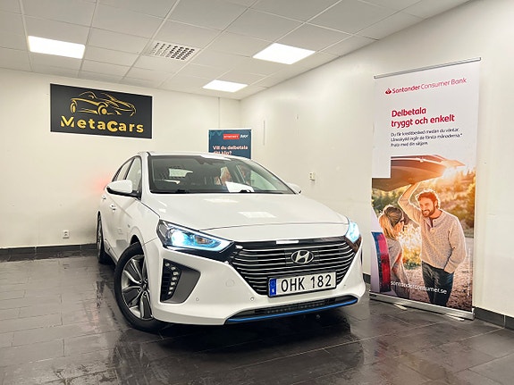 Hyundai IONIQ 2 of 29