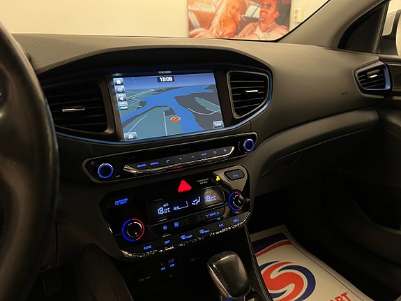 Hyundai IONIQ 20 of 29