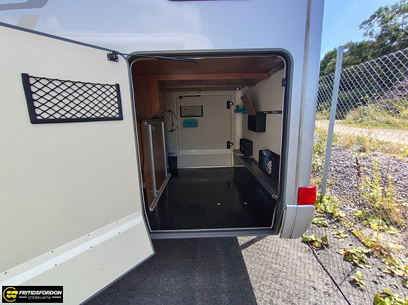 Hymer B 680 Hydraliska stödben Aut 5 of 20