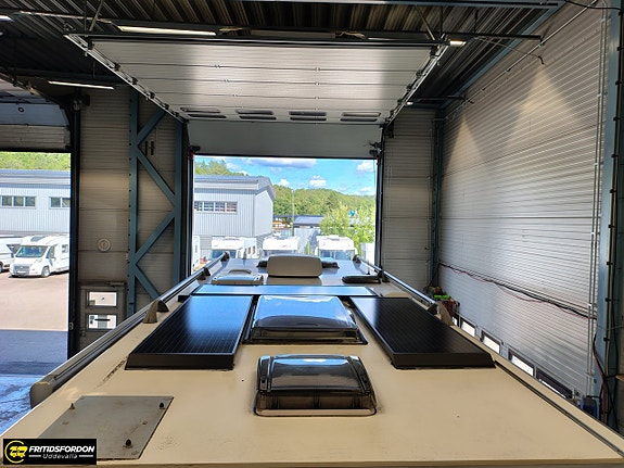 Hymer B 680 Hydraliska stödben Aut 7 of 20